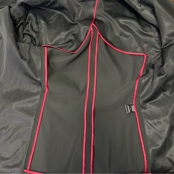 Elie Tahari Black Professional Career Fitted Madeline Jacket Blazer 10 NWT! $398 - Picture 6 of 10